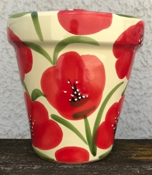 Wandblumentopf, glasiert mit Mohnblumen, Untergrund cremeweiss